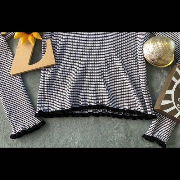 Forever 21 Striped Turtleneck - Picture 2 of 5